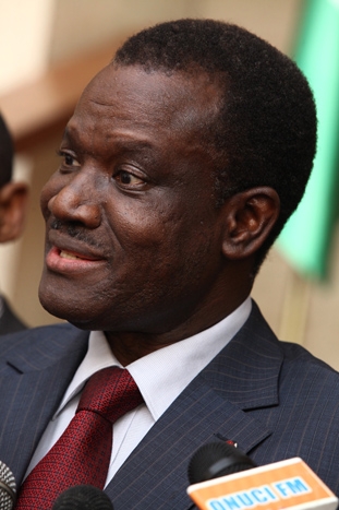 Réunion extraordinaire de la CEDEAO à Abidjan : l’UA représenté par son commissaire Paix et sécurité